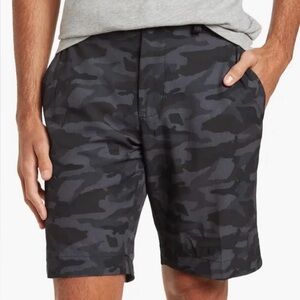 New with tags. Men’s size 36 Vintage 1946 brand camo golf shorts